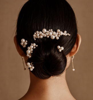 wear pearl hair accessories